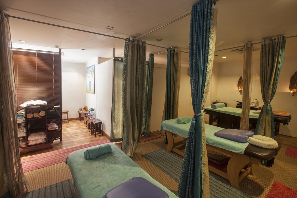 Avalon Courtyard Residence Suites Yeni Delhi Dış mekan fotoğraf